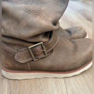 CAT Caterpillar Brown Leather Boots Buckle Ladies Sz 5